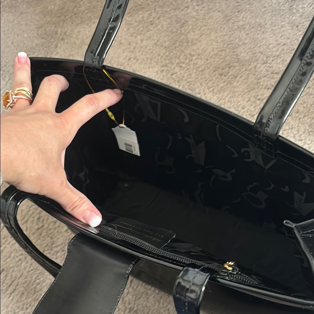 Salvatore Ferragamo Vera Black Patent Shoulder Tote Bag EUC - Picture 10 of 10